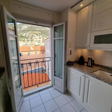 La De La Reserve Apartment *