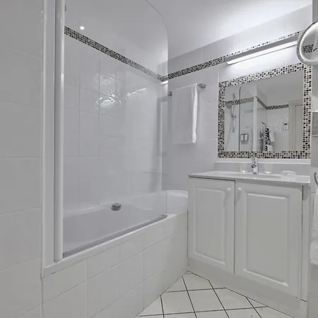 La De La Reserve Apartment
